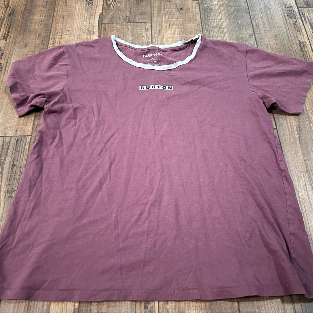 Burton T-Shirt Womens Large Lavender Crew Neck Short Sleeve Athletic Tee